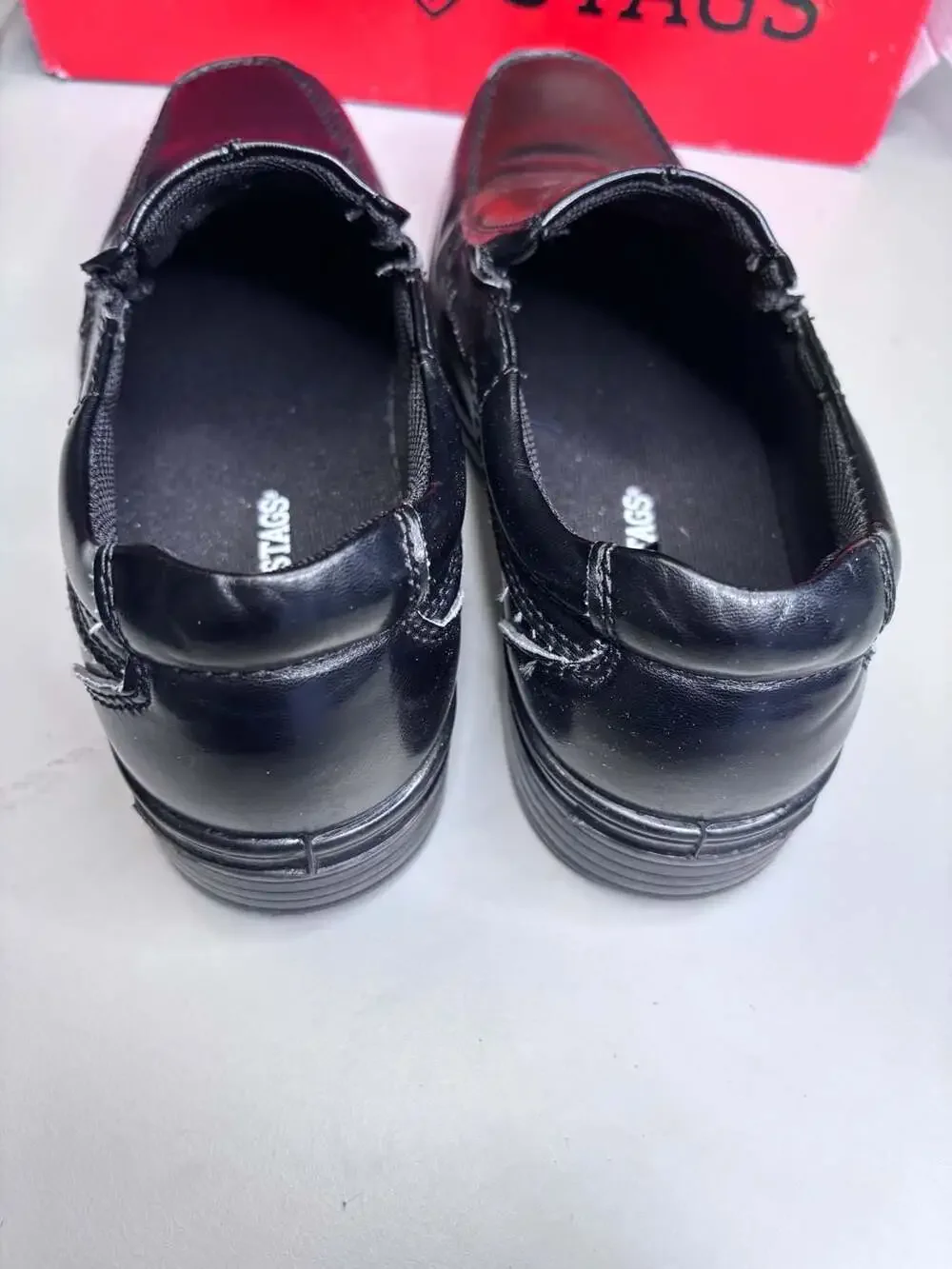 Deer Stags Wise Boys' Dress Comfort Slip-On Loafers size 3.5